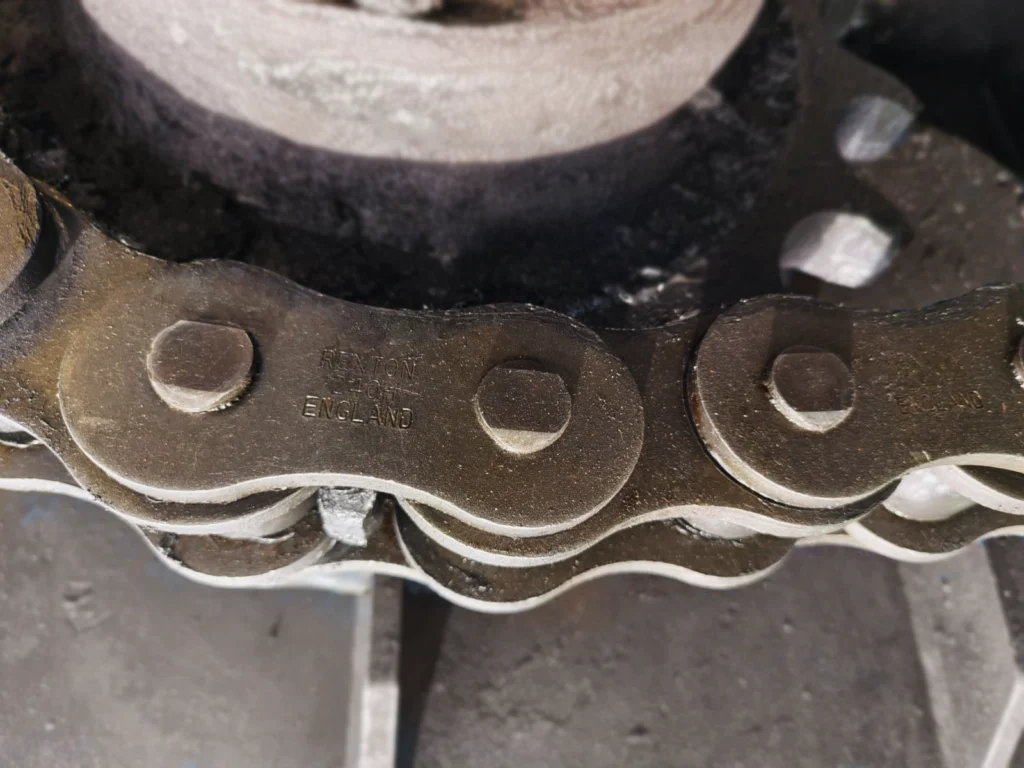 REXTON Roller Chain in use